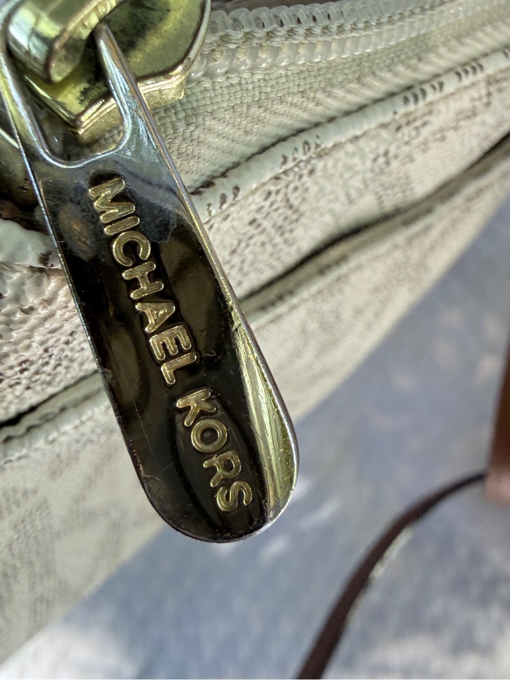 Michael Kors Cream Logo Crossbody with Brown Strap and Gold MK Emblem - Picture 11 of 12